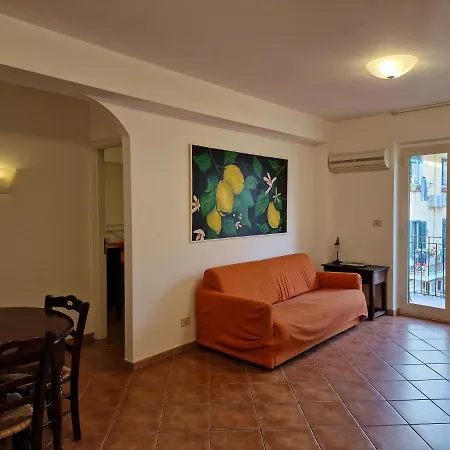Degli Agrumi Apartment *