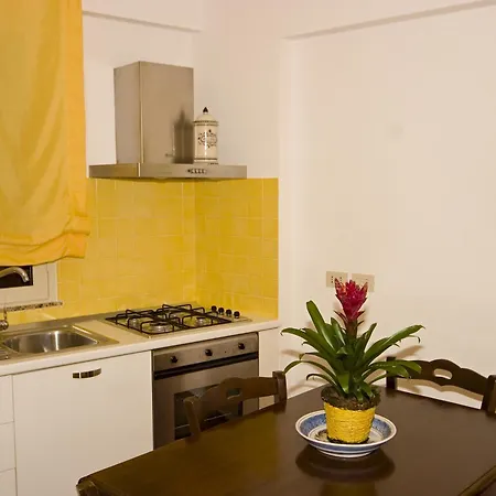 Apartment Degli Agrumi *