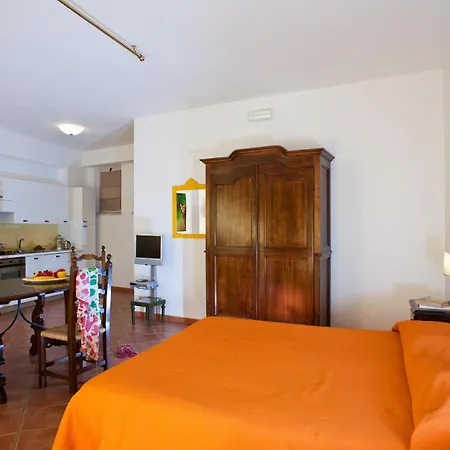 Apartment Degli Agrumi *