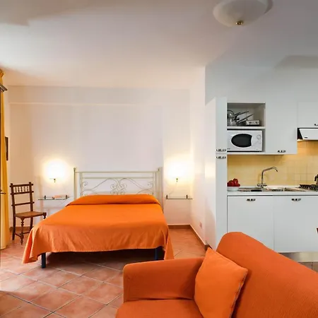 Degli Agrumi דירה