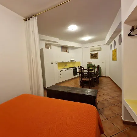 דירה Degli Agrumi טאורמינה