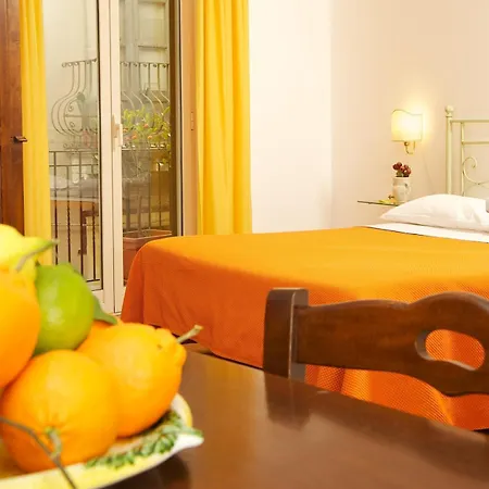 דירה Degli Agrumi טאורמינה